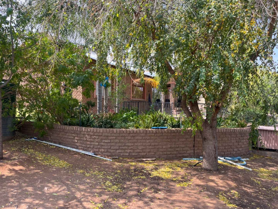 5 Bedroom Property for Sale in Upington Northern Cape